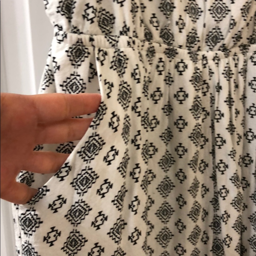 Romper - Picture 2 of 5